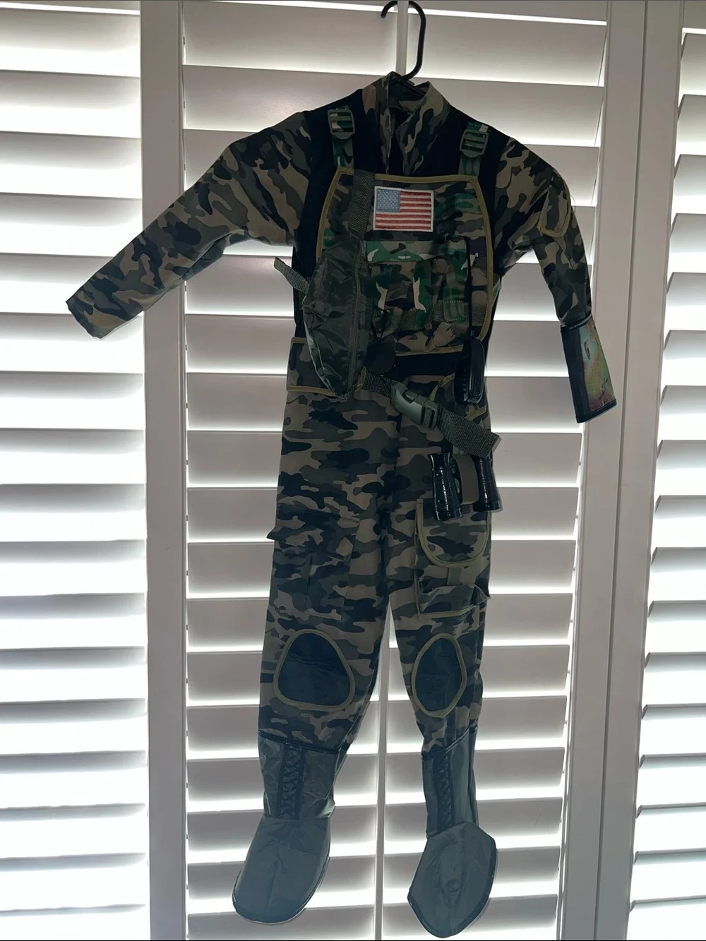 Teetot & Co Kids Camo Soldier Costume with Tactical Vest - Green Camo